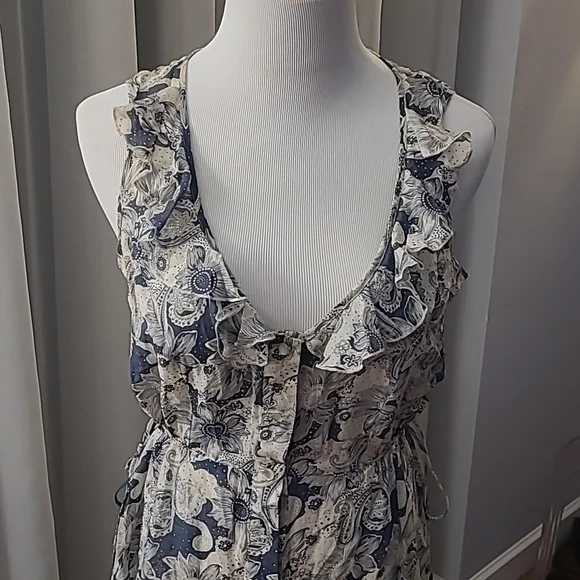 Romantic Silk Cotton Summer Dress with Buttons and Ruffles Size Medium - Picture 3 of 13